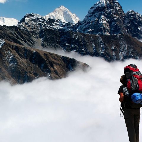 hiker-himalayas